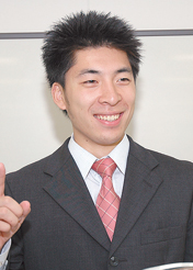 坪井一将先生